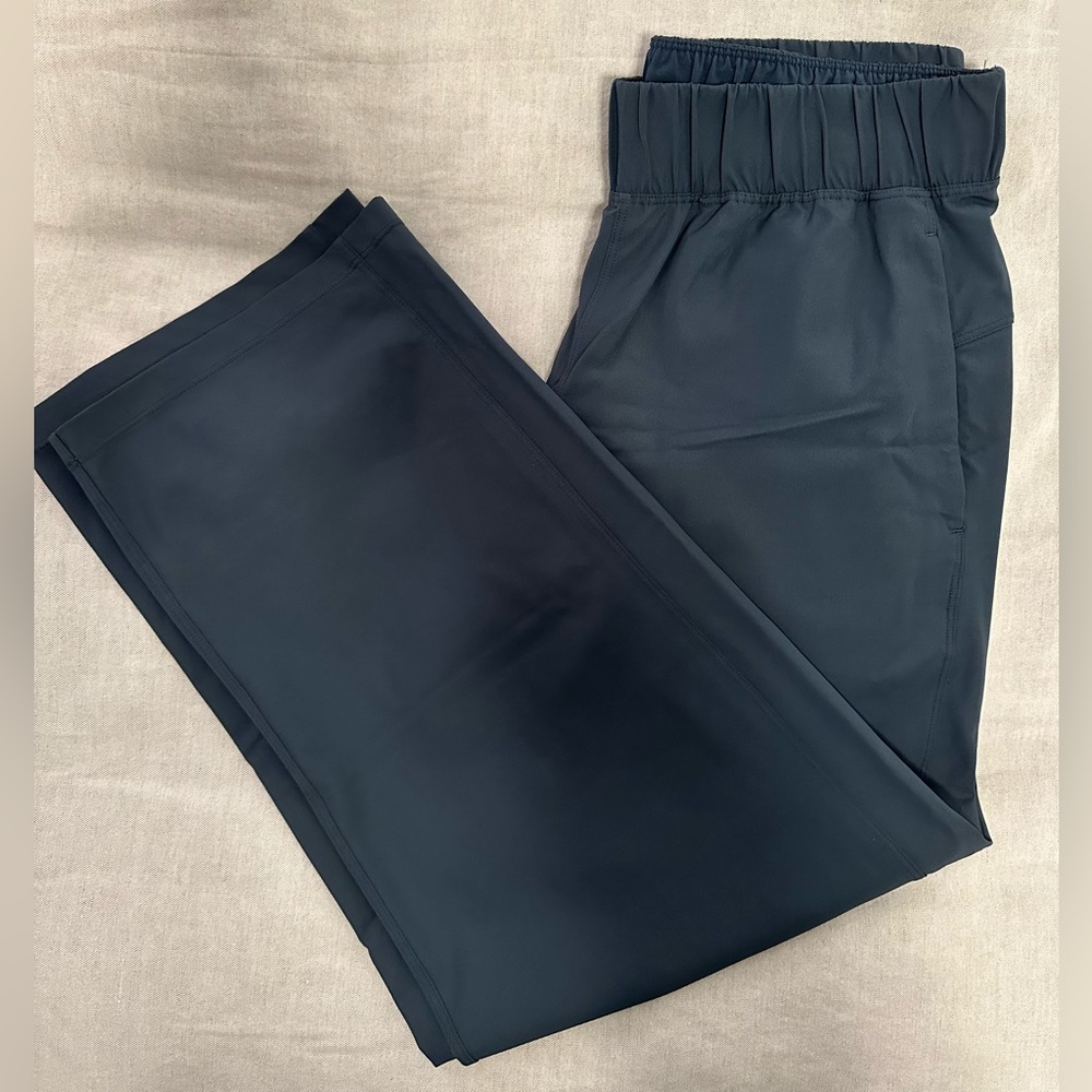 Lululemon Cropped Pants